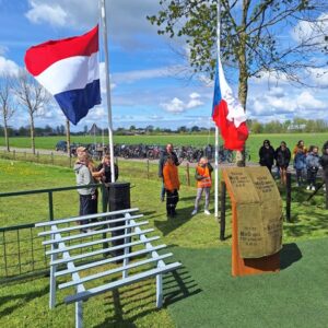 Hijsen van de vlaggen